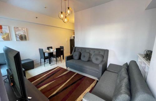 Barangay 670 Apartamento | 8 Adriatico - 1 Bedroom with 1 Parking Space near SLMEC, PGH and US Embassy