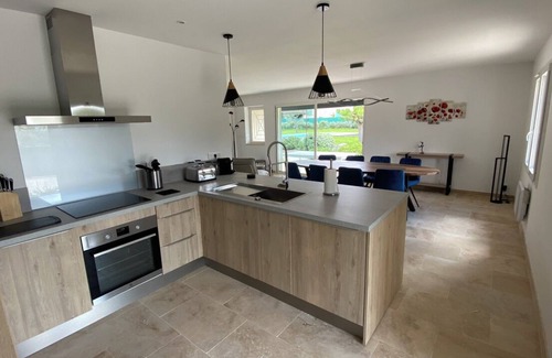 Fontvieille Casa | 8-BED 4-BED HOUSE IN THE ALPILLES 10 MIN FROM ARLES 15 MIN FROM SAINT REMY