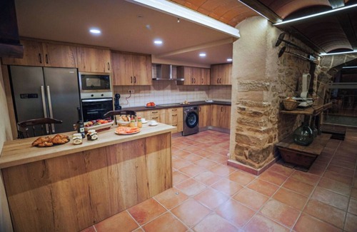 Huerta de Vero Cabaña | 8 bedroom cottage in santa maria de dulcis