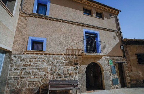 Huerta de Vero Cabaña | 8 bedroom cottage in santa maria de dulcis