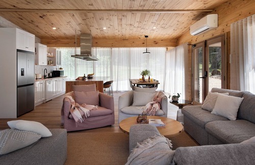 Wheatsheaf Otro | 8 bedroom farmstead in Wheatsheaf Daylesford