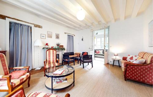 Courdemanche Casa | 8 Bedroom Gorgeous Home In Courdemanche