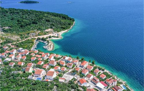 Okrug Donji Casa | 8 Bedroom Gorgeous Home In Okrug Donji