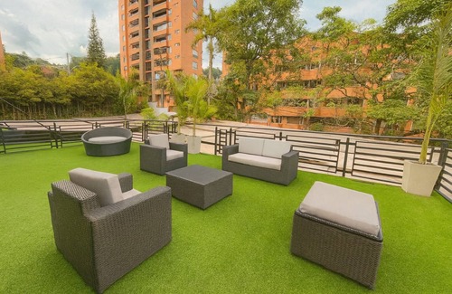 Buenos Aires Casa | 8-bedroom Poblado house with Pool