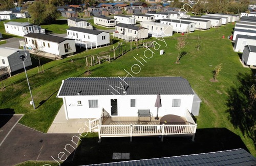 Tattershall Casa | Caravana de 8 literas con jacuzzi privado