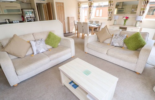 Tattershall Cabaña | 8 Castle View, TATTERSHALL