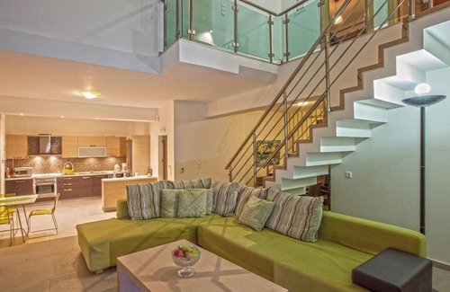Skouloufia Villa | 8 Guests Luxury Villa with pool & bbq facilities