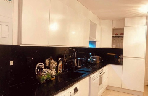 Kennington Casa | 8 Guests - Pet Friendly - Near Tube & Kennington