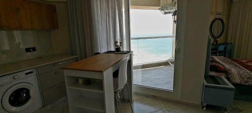 Bat Yam Hotel | 8 Hotel Apartment Short Time TLV BAT YAM