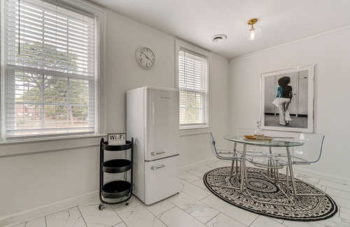 Wilmington Condominio | 8 Mi to Beach: Cozy Condo Getaway in Wilmington!
