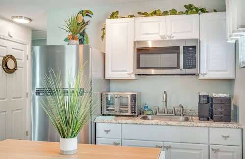 Panama City Apartamento | 8 Mi to Beaches: Getaway w/Pool in Panama City!