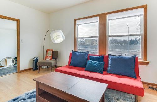 Oak Park Casa | 8 Mi to Chicago Oak Park Home with Fenced Backyard!