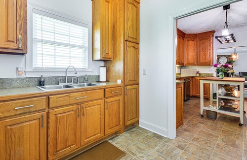 Pilot Mountain Casa | 8 Mi to Dtwn Mt Airy: Mtn-View North Carolina Home