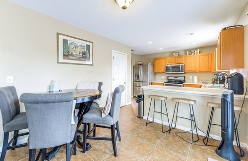 Northeast Raleigh Casa | 8 Mi to Dtwn: Raleigh Family Home w/ Yard