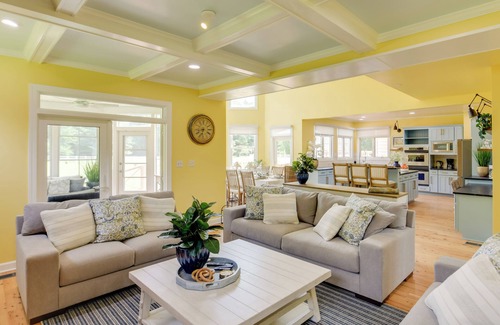 Berlin Casa | 8 Mi to Ocean City Beach: Renovated Maryland Home