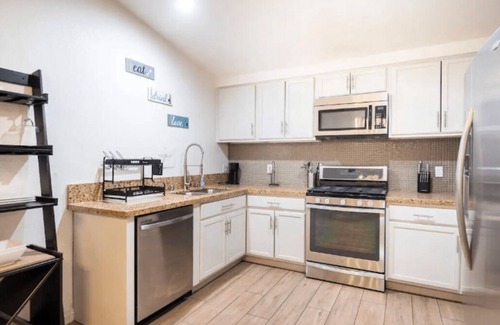 Las Vegas Casa | 8 miles to Fremont with private pool and 8 beds