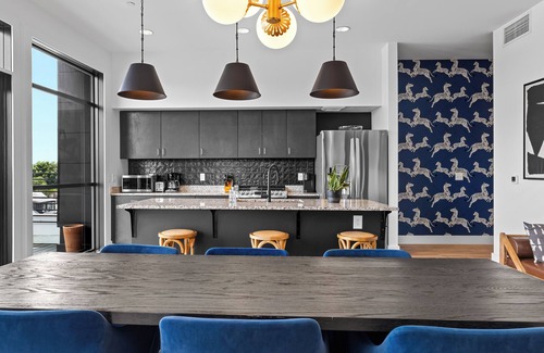Woodland in Waverly Condominio | 8 Min to Broadway-Rooftop Patio w City Views-Walkable