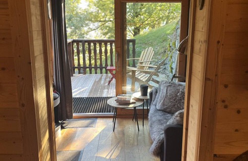 Saint-Bon-Tarentaise Apartamento | 8 minutes from the slopes by car, apartment in private chalet with parking