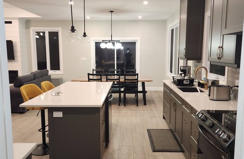 Goderich Casa | 8 Minutes to Huron Sand Beaches. Prettiest Town Goderich