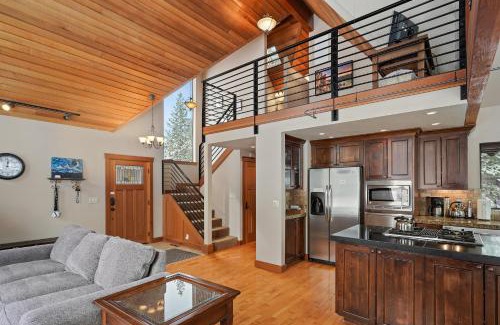 Deer Park Casa | 8 Mt Baker Home with Hot Tub