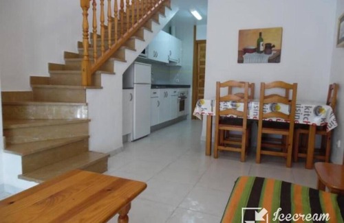Sant Cugat del Valles Apartamento | 8 PERS.+PISCINA PRIVADA, AMETLLA DE MAR