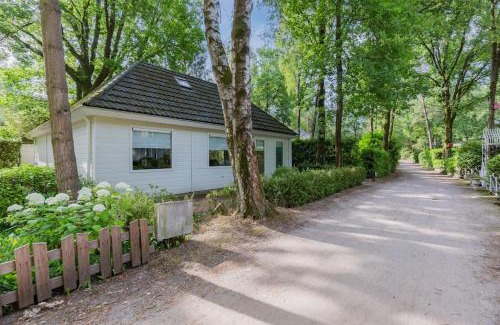 Diessen Casa | 8 pers vakantiehuis met natuur- sauna en bubbelbad