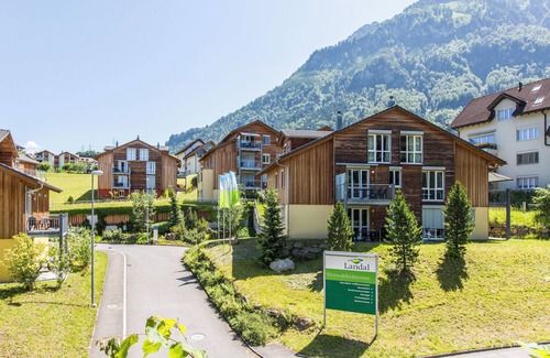 Ruetli Apartamento | 8-person apartment in the holiday park Landal Vierwaldstättersee