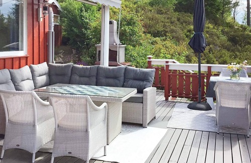 Hurum Casa | 8 person holiday home in Klokkarstua