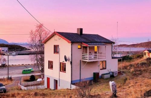 Bjarkoy Municipality Casa | 8 person holiday home in STONGLANDSEIDET