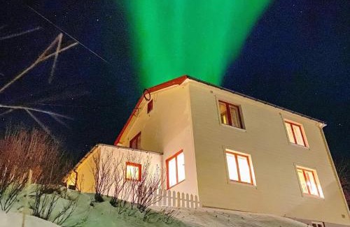 Bjarkoy Municipality Casa | 8 person holiday home in STONGLANDSEIDET