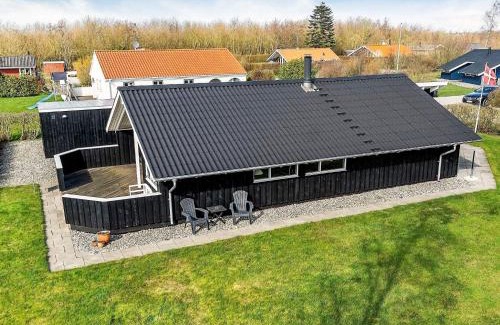Skovmose Casa | 8 person holiday home in Sydals