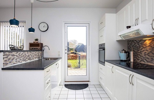 Østerskov Casa | 8 person holiday home in Humble