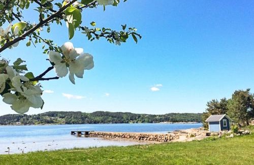 Ljungskile Casa | 8 person holiday home in LJUNGSKILE-By Traum