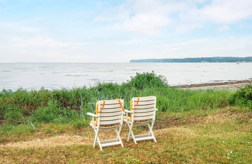 Bjert Casa | 8 person holiday home in Bjert