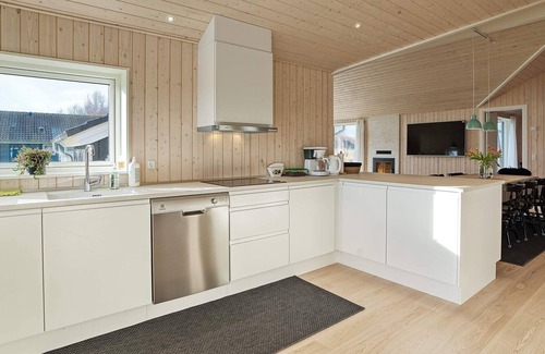 Rodby Casa | 8 person holiday home in Rødby