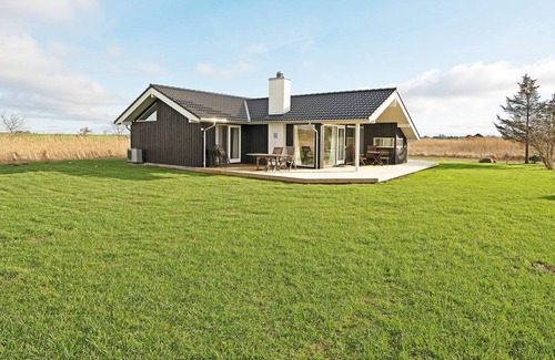 Rodby Casa | 8 person holiday home in Rødby