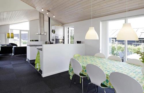 Flovt Strand Casa | 8 person holiday home in Haderslev-By Traum