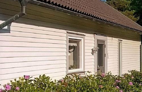 Lerum Casa | 8 person holiday home in LERUM