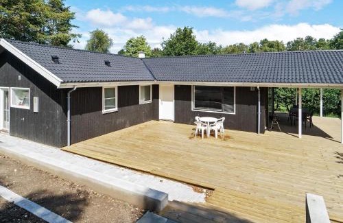 Melby Casa | 8 person holiday home in Melby