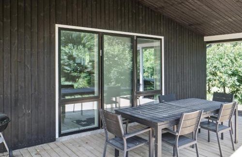 Melby Casa | 8 person holiday home in Melby