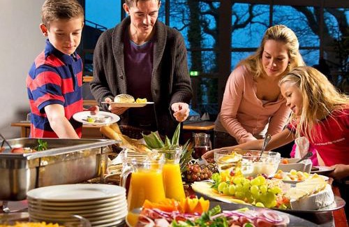 Grasten Casa | 8 person holiday home on a holiday park in Gråsten