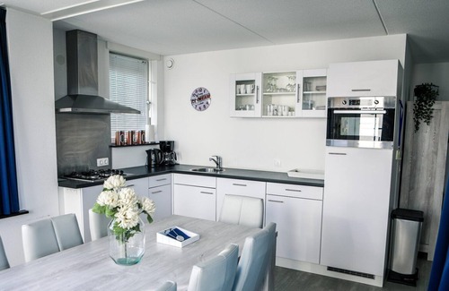 Wolphaartsdijk Casa | 8-person holiday home in Wolphaartsdijk