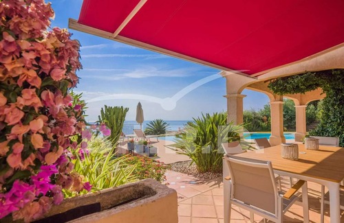 Plage de la Garonnette Casa | 8-person villa with panoramic view close to the beach