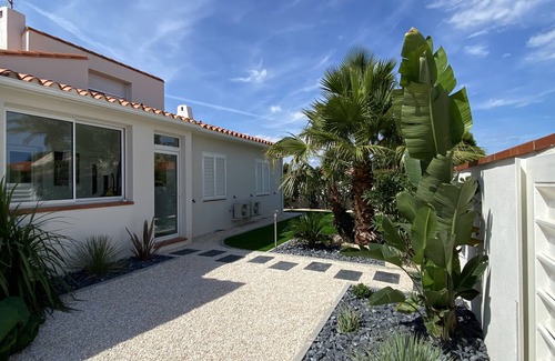 Canohes Casa | 8-person villa with pool and air conditioning, children's playroom