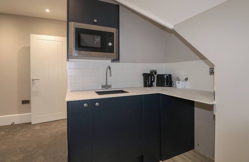 Seaford Cabaña | 8 THE CUCKMERE, pet friendly, country holiday cottage in Seaford