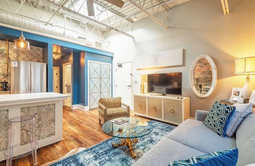 Downtown Asheville Apartamento | 80 LEX: APARTAMENTO 203: ALTO DISEÑO EN EL CENTRO DE HOT SPOT