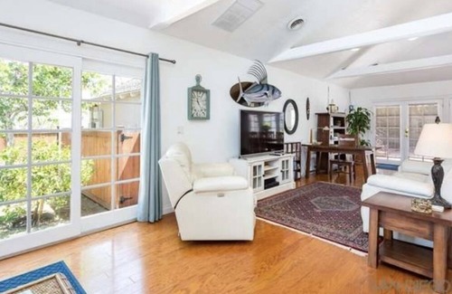 Kensington Cabaña | 800 sq ft oasis in kensington