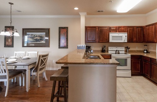 Four Corners Condominio | 8000TW Unit 4403- Tuscana Resort by RedAwning