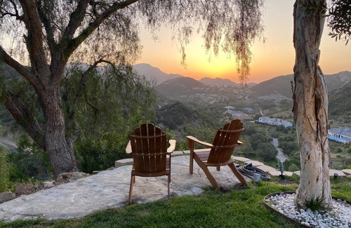 Thousand Oaks Casa | 808 Retreat -A Tranquil Oasis
