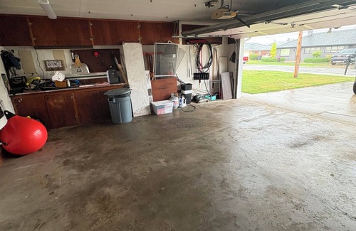Harrison Township Casa | 80ft Seawall~6beds~Direct Lake Access~Family Friendly~Excellent for Fishing